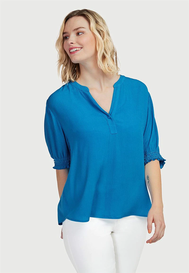 Kreppet bluse med smock