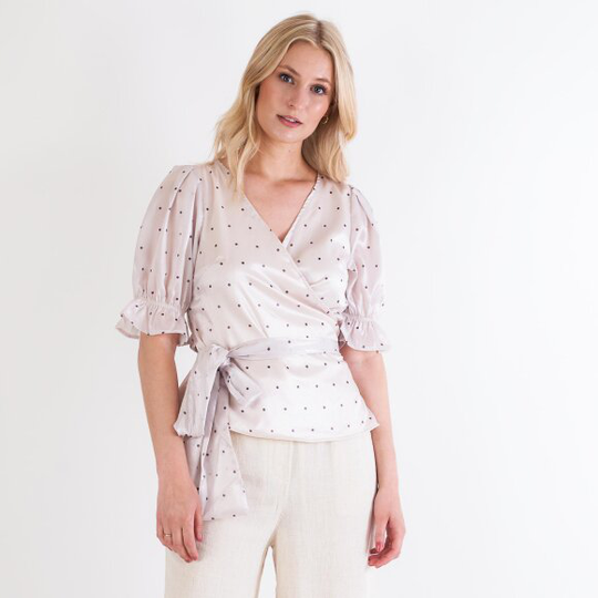 Overlap puff sleeve