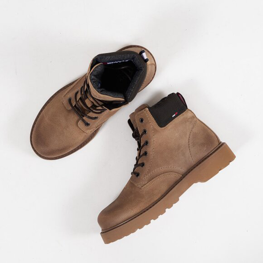 Short tommy boot